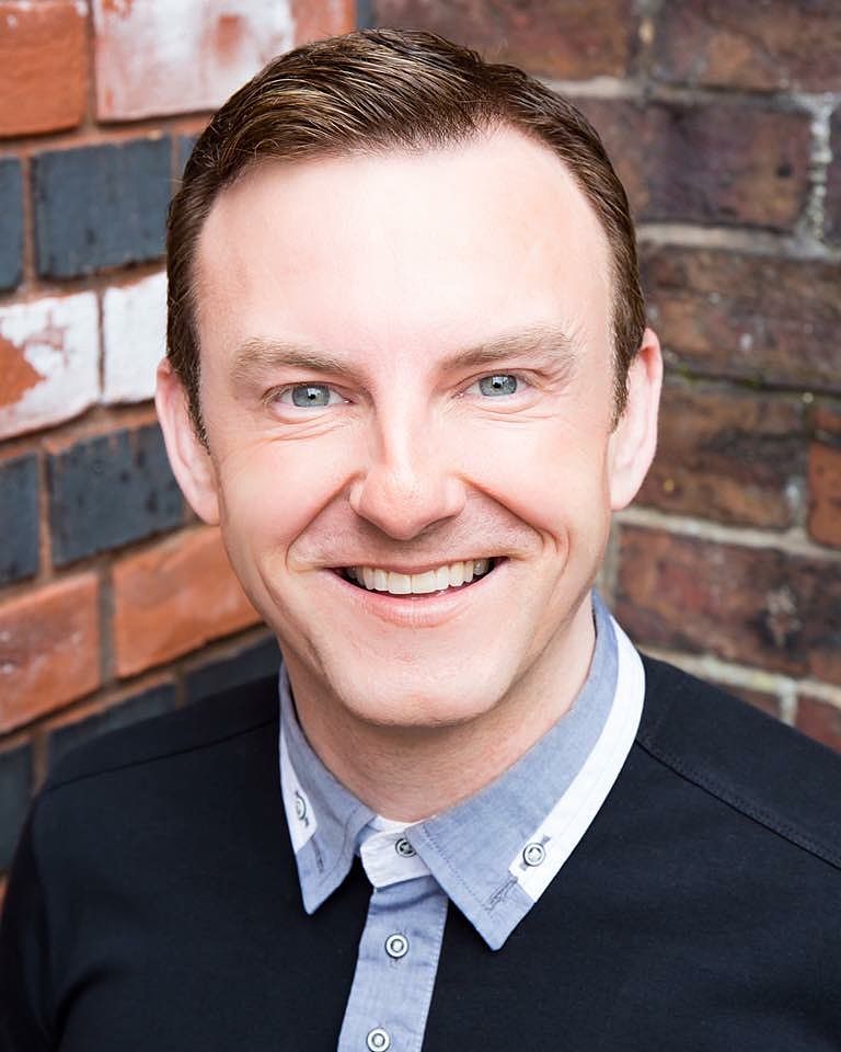 M002235830104 Michael Bentley